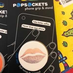 PopSocket®️Lips Dissolve